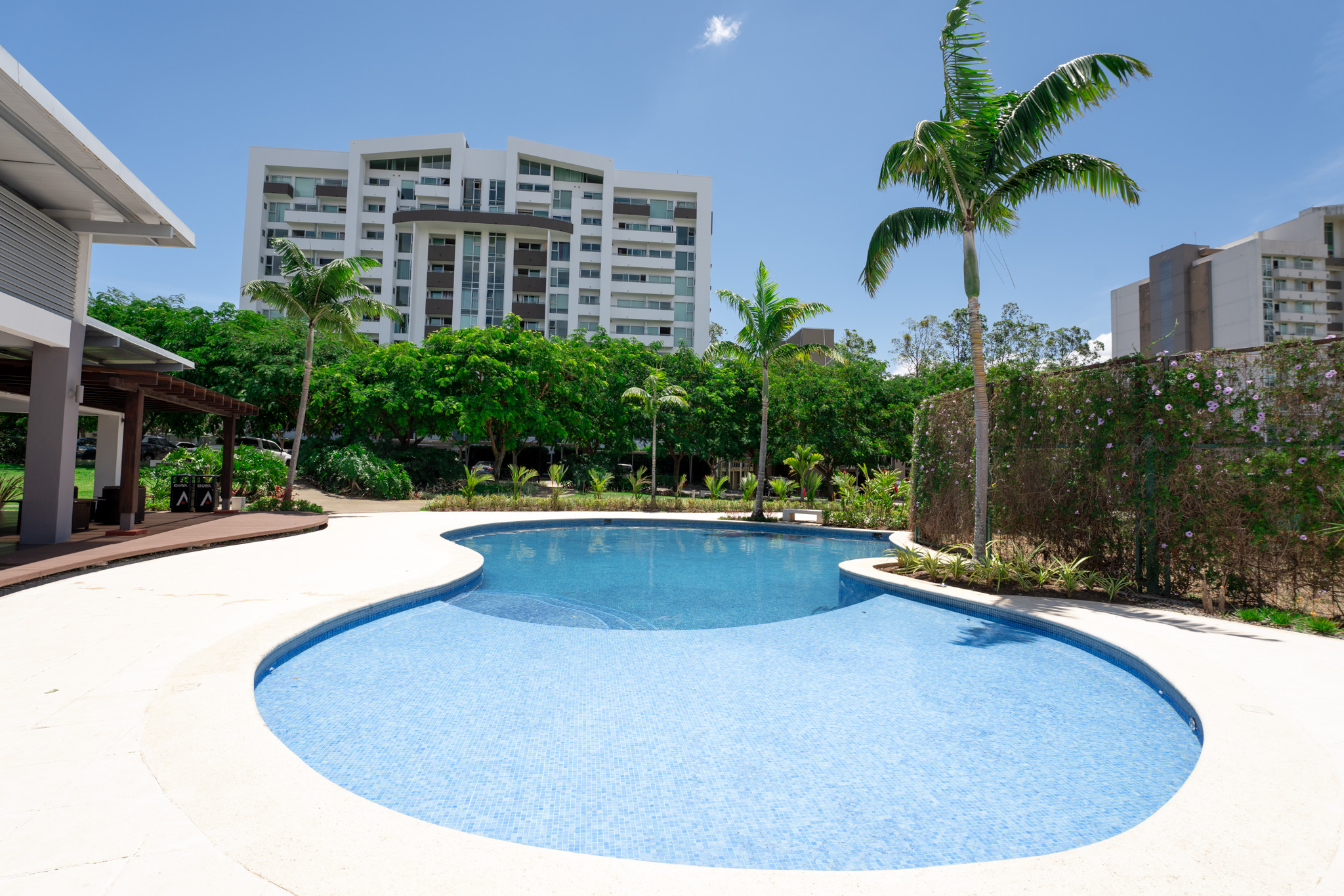 2 piscinas y 2 jacuzzis